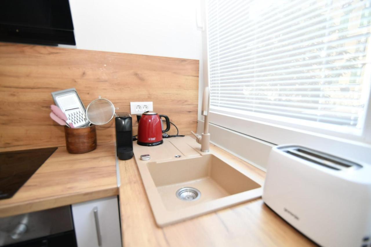 Nicole Apartment Rijeka Extérieur photo